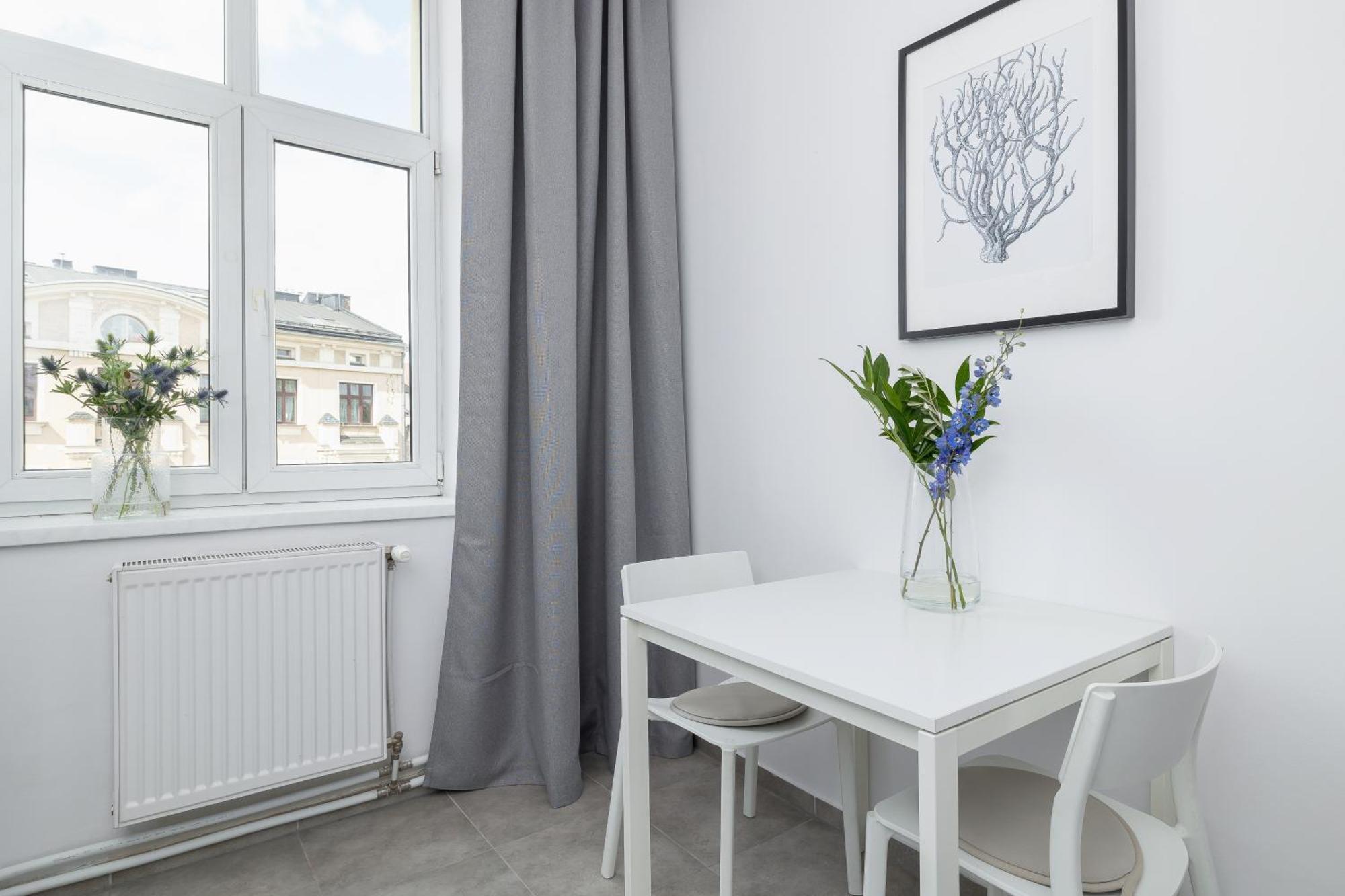 1-Bedroom Apartment - Dluga 65 Street Krasków Eksteriør bilde